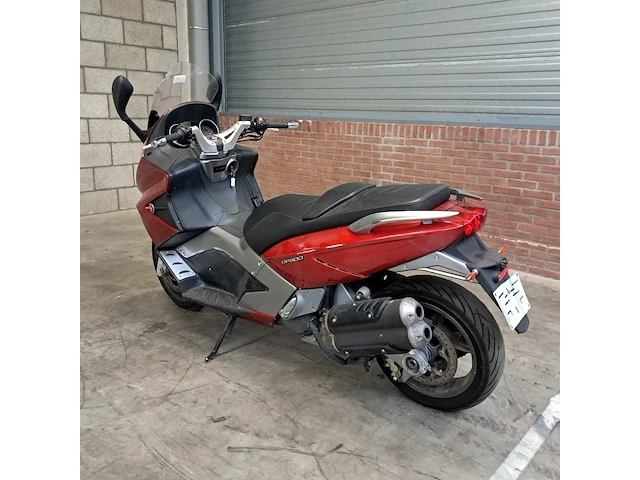 Motorscooter, gilera, gp800 - afbeelding 37 van  68