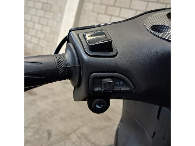 Motorscooter, gilera, runner 125, 2000 - afbeelding 20 van  68