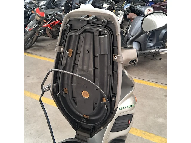 Motorscooter gilera, runner 125fx - afbeelding 22 van  66