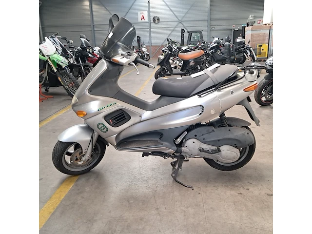 Motorscooter gilera, runner 125fx - afbeelding 31 van  66