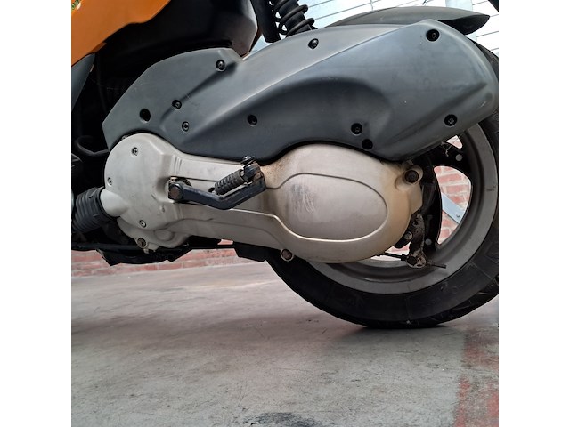 Motorscooter, gilera, runner 180 - afbeelding 26 van  40