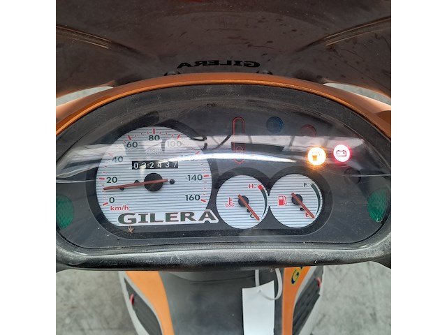 Motorscooter, gilera, runner 180 - afbeelding 28 van  40