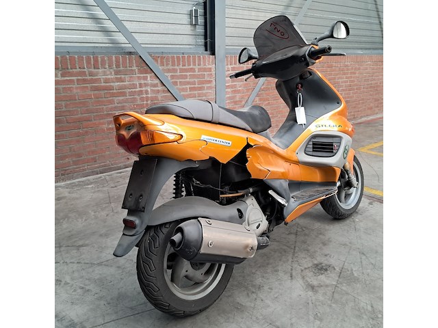 Motorscooter, gilera, runner 180 - afbeelding 23 van  40