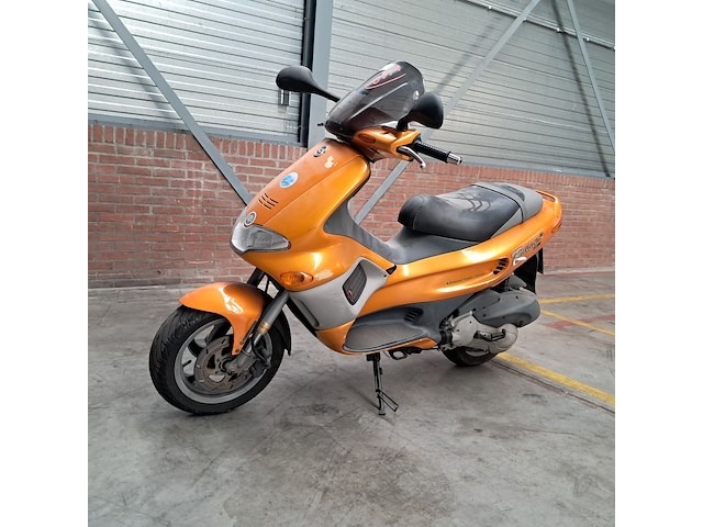 Motorscooter, gilera, runner 180 - afbeelding 36 van  40