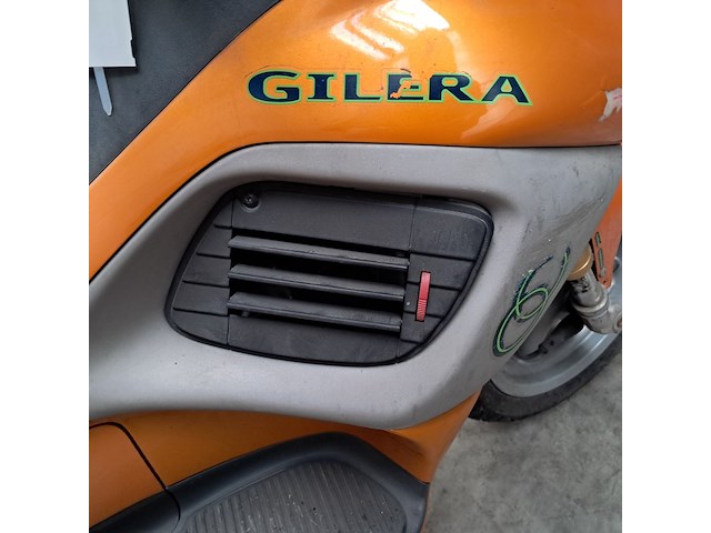 Motorscooter, gilera, runner 180 - afbeelding 39 van  40