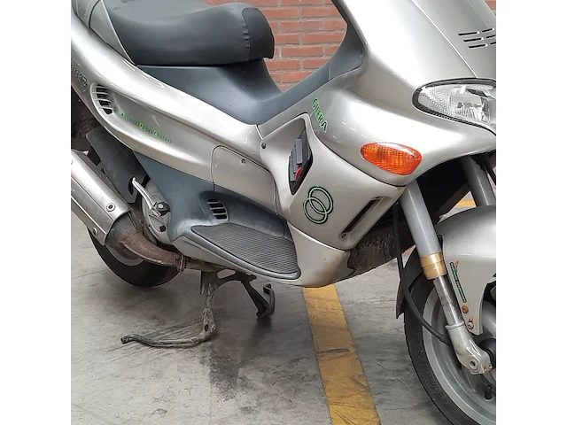 Motorscooter, gilera, runner - afbeelding 5 van  27