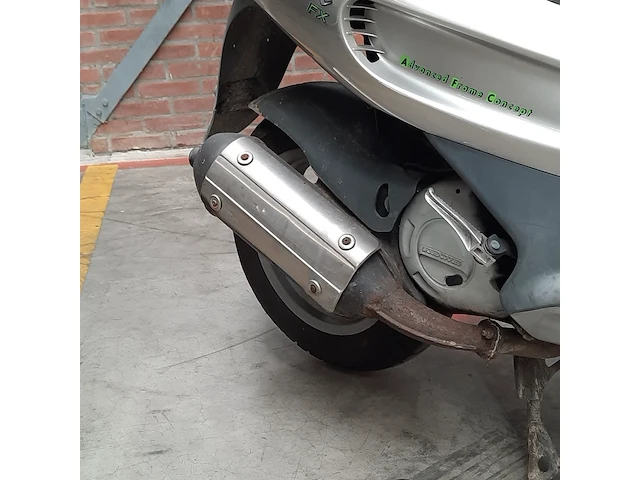 Motorscooter, gilera, runner - afbeelding 8 van  27