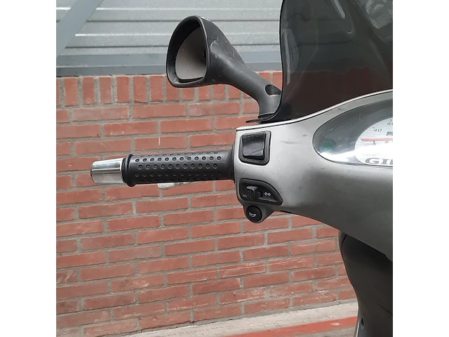 Motorscooter, gilera, runner - afbeelding 13 van  27