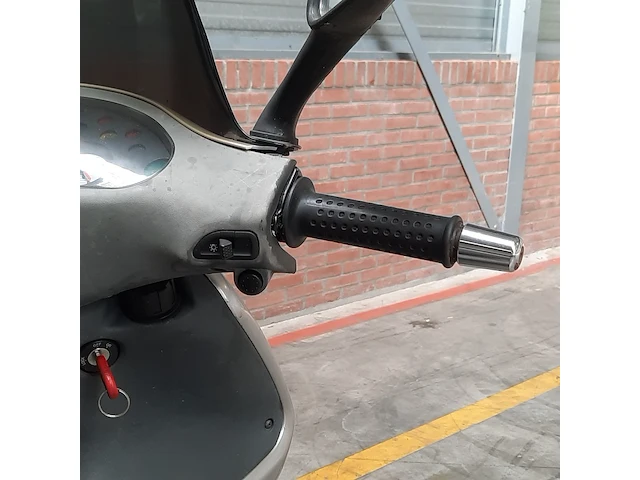 Motorscooter, gilera, runner - afbeelding 14 van  27