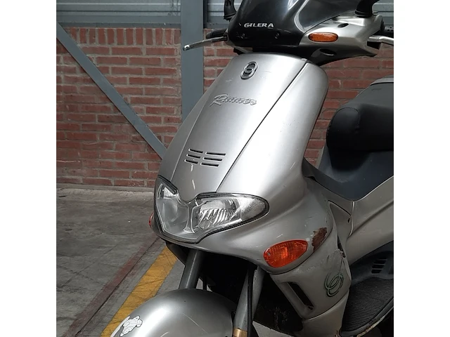Motorscooter, gilera, runner - afbeelding 21 van  27