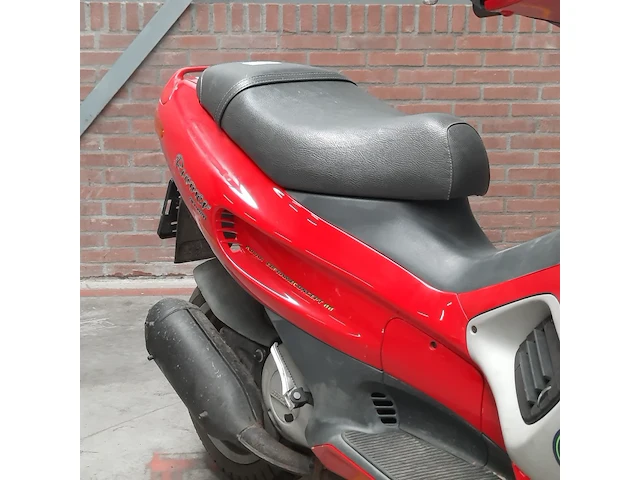 Motorscooter, gilera, runner - afbeelding 5 van  27