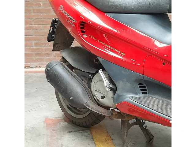 Motorscooter, gilera, runner - afbeelding 6 van  27