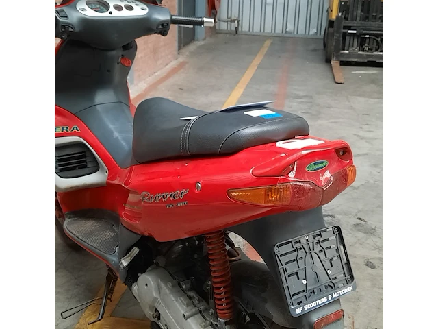 Motorscooter, gilera, runner - afbeelding 10 van  27