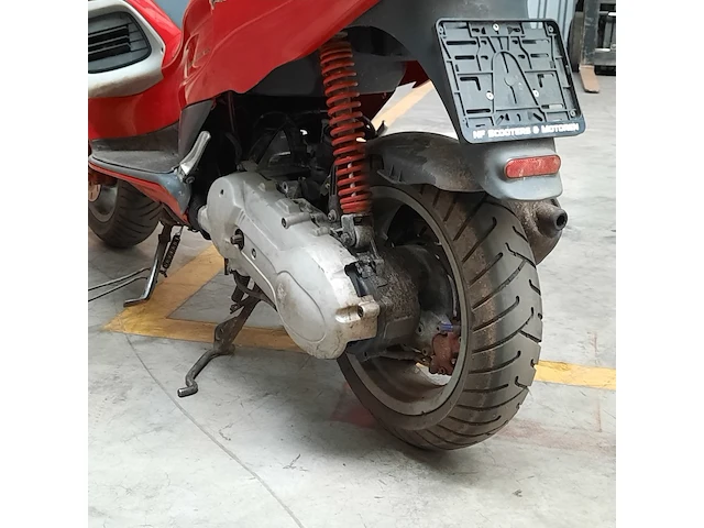 Motorscooter, gilera, runner - afbeelding 11 van  27