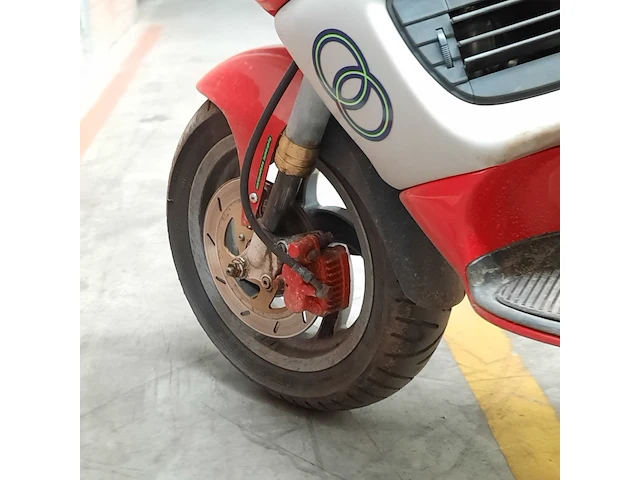 Motorscooter, gilera, runner - afbeelding 14 van  27