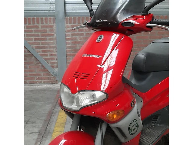 Motorscooter, gilera, runner - afbeelding 21 van  27
