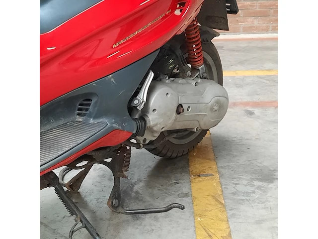 Motorscooter, gilera, runner - afbeelding 26 van  27