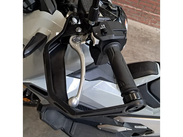 Motorscooter, honda, adv 750, 2022 - afbeelding 9 van  88
