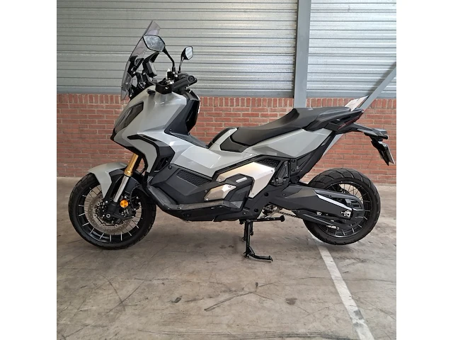 Motorscooter, honda, adv 750, 2022 - afbeelding 34 van  88