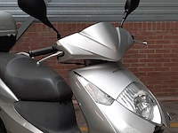 Motorscooter, honda, ses 150 dylan, 2003 - afbeelding 2 van  35
