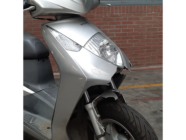 Motorscooter, honda, ses 150 dylan, 2003 - afbeelding 3 van  35