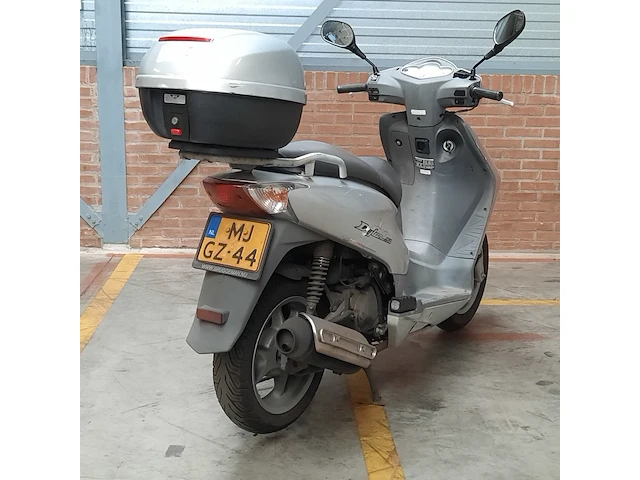 Motorscooter, honda, ses 150 dylan, 2003 - afbeelding 10 van  35