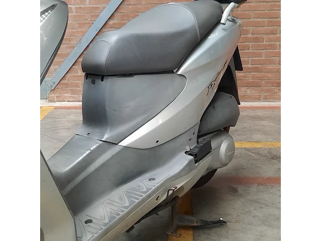 Motorscooter, honda, ses 150 dylan, 2003 - afbeelding 32 van  35