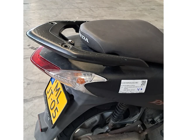 Motorscooter, honda, ses150 dylan, 2004 - afbeelding 24 van  66
