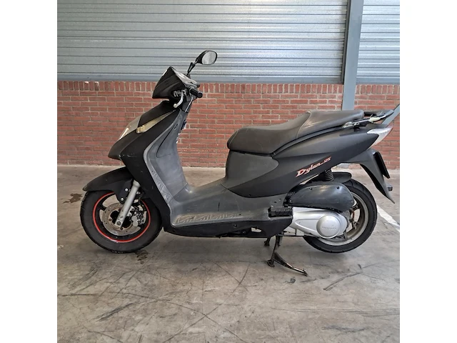 Motorscooter, honda, ses150 dylan, 2004 - afbeelding 34 van  66