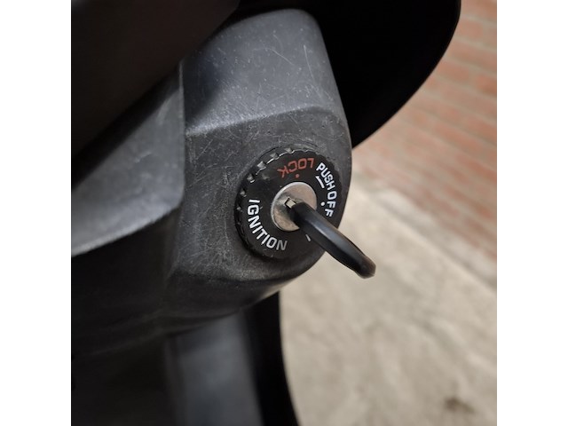 Motorscooter, kymco, agility 125 - afbeelding 18 van  29