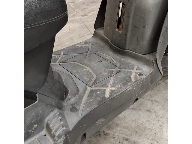 Motorscooter, kymco, agility 125 - afbeelding 27 van  29