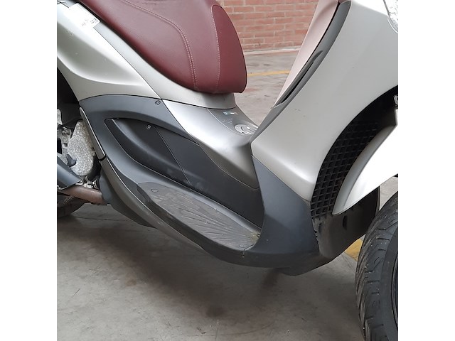 Motorscooter, piaggio, 350 beverly sport, 2012 - afbeelding 6 van  32