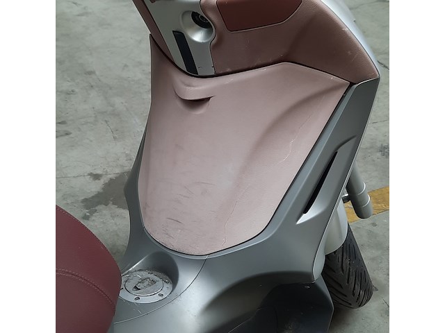 Motorscooter, piaggio, 350 beverly sport, 2012 - afbeelding 9 van  32
