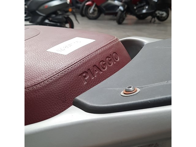 Motorscooter, piaggio, 350 beverly sport, 2012 - afbeelding 13 van  32