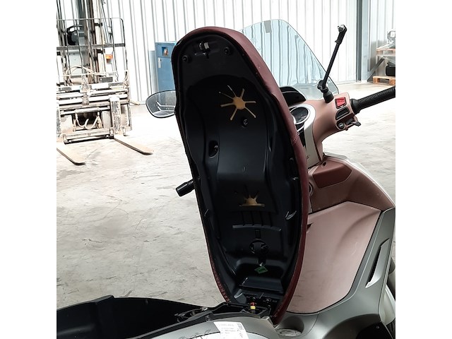 Motorscooter, piaggio, 350 beverly sport, 2012 - afbeelding 15 van  32