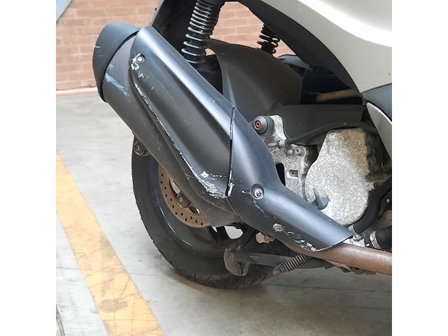 Motorscooter, piaggio, 350 beverly sport, 2012 - afbeelding 17 van  32