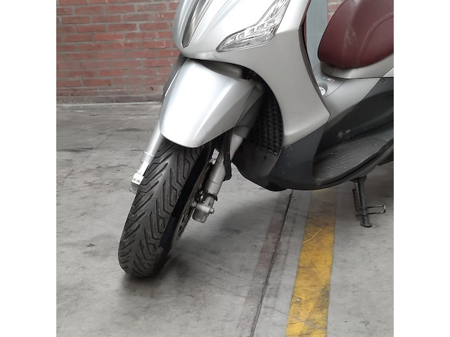 Motorscooter, piaggio, 350 beverly sport, 2012 - afbeelding 12 van  32