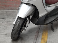 Motorscooter, piaggio, 350 beverly sport, 2012 - afbeelding 12 van  32
