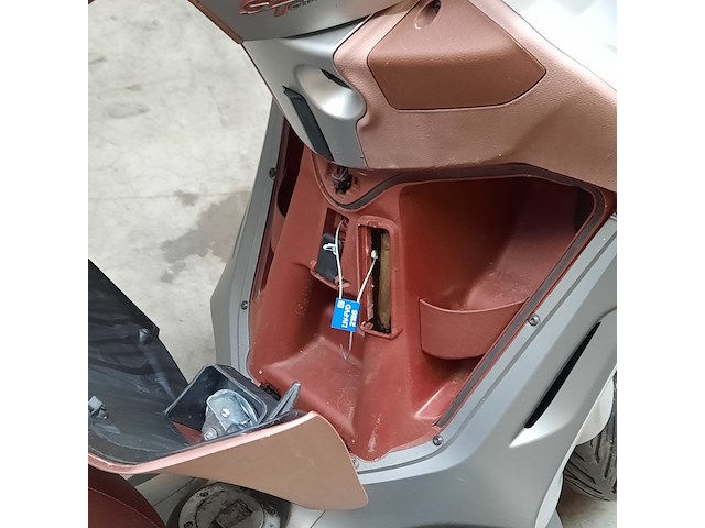 Motorscooter, piaggio, 350 beverly sport, 2012 - afbeelding 26 van  32