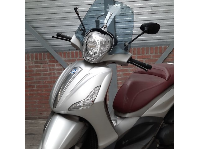 Motorscooter, piaggio, 350 beverly sport, 2012 - afbeelding 23 van  32
