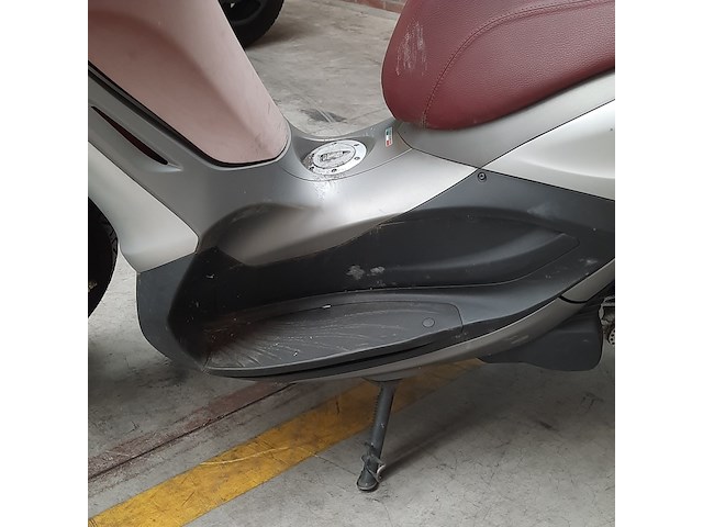 Motorscooter, piaggio, 350 beverly sport, 2012 - afbeelding 31 van  32