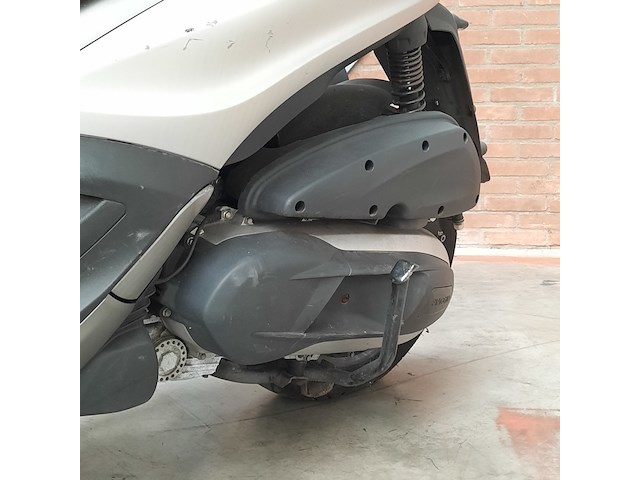 Motorscooter, piaggio, 350 beverly sport, 2012 - afbeelding 32 van  32