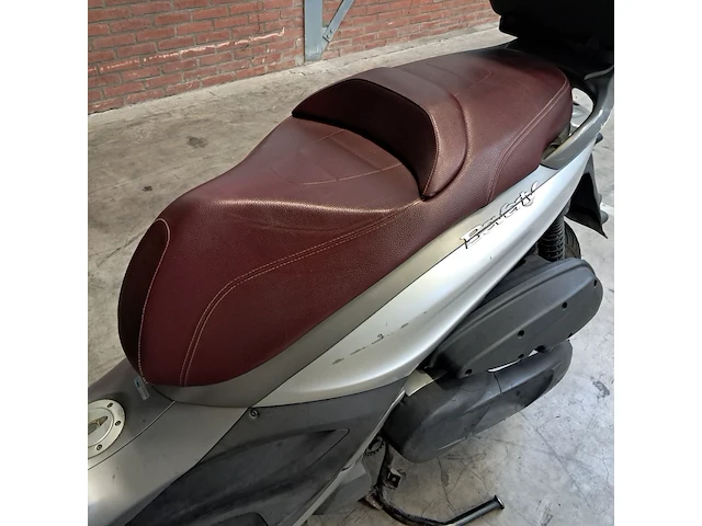 Motorscooter, piaggio, beverly - afbeelding 11 van  72