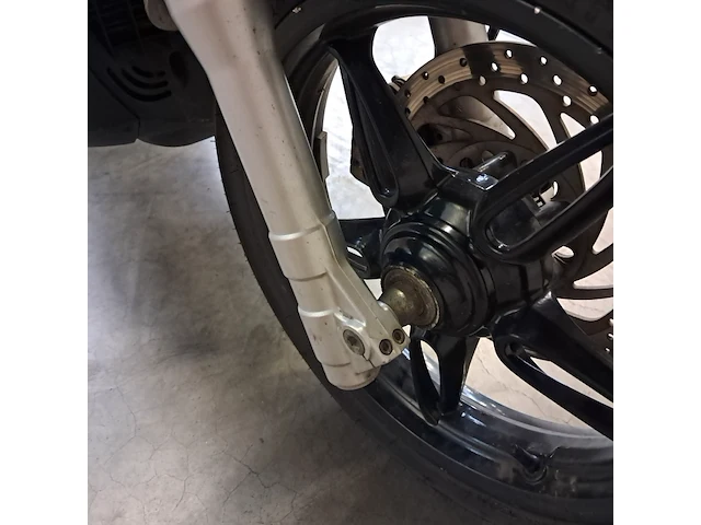 Motorscooter, piaggio, beverly - afbeelding 24 van  72
