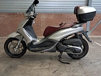 Motorscooter, piaggio, beverly - afbeelding 34 van  72