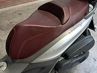 Motorscooter, piaggio, beverly - afbeelding 51 van  72