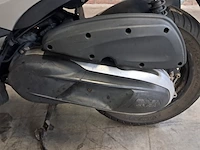 Motorscooter, piaggio, beverly - afbeelding 52 van  72