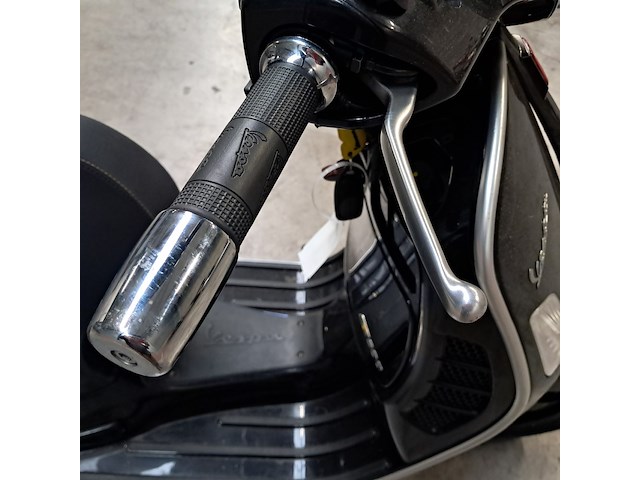 Motorscooter, piaggio, gts, 2019 - afbeelding 2 van  42