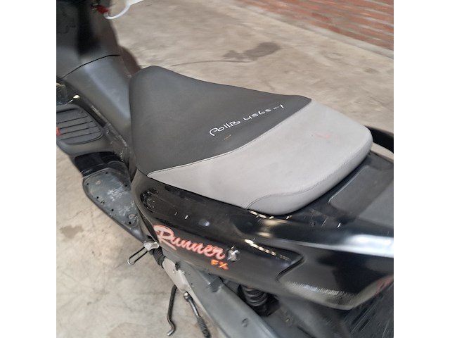 Motorscooter, piaggio, runner 125 fx - afbeelding 10 van  37