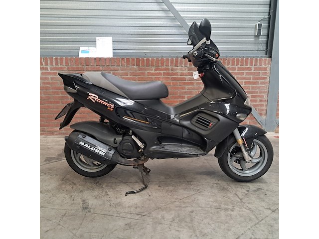 Motorscooter, piaggio, runner 125 fx - afbeelding 1 van  37